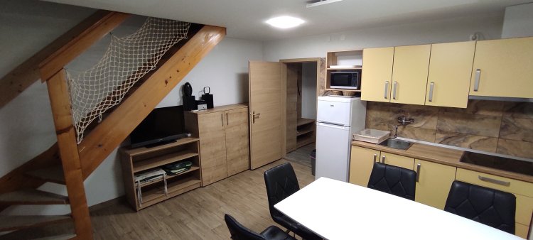 POČITNIŠKI OBJEKT ČATEŽ