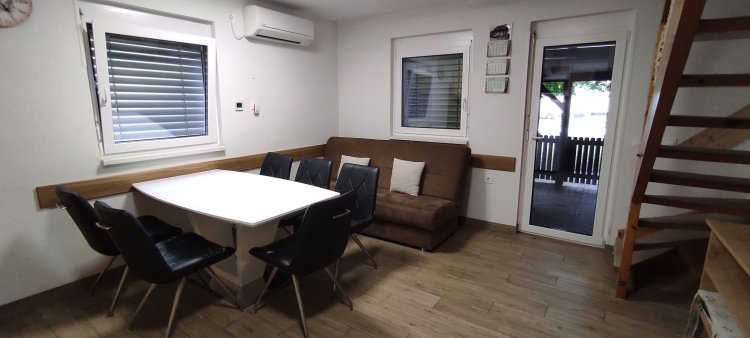 POČITNIŠKI OBJEKT ČATEŽ