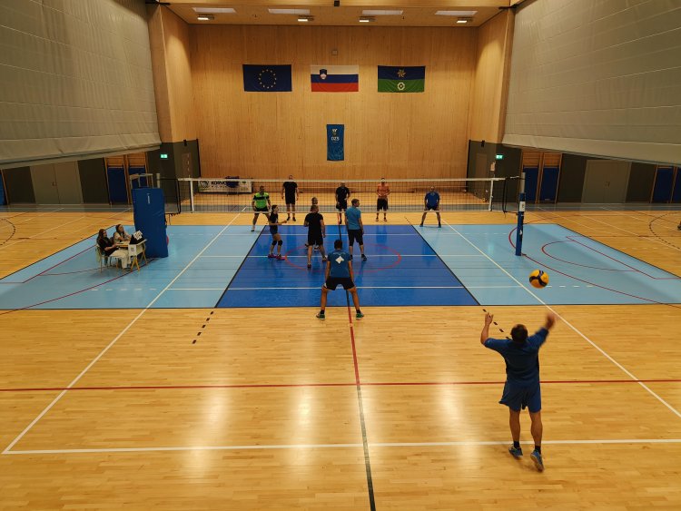 Tradicionalni turnir v dvoranski odbojki 2025
