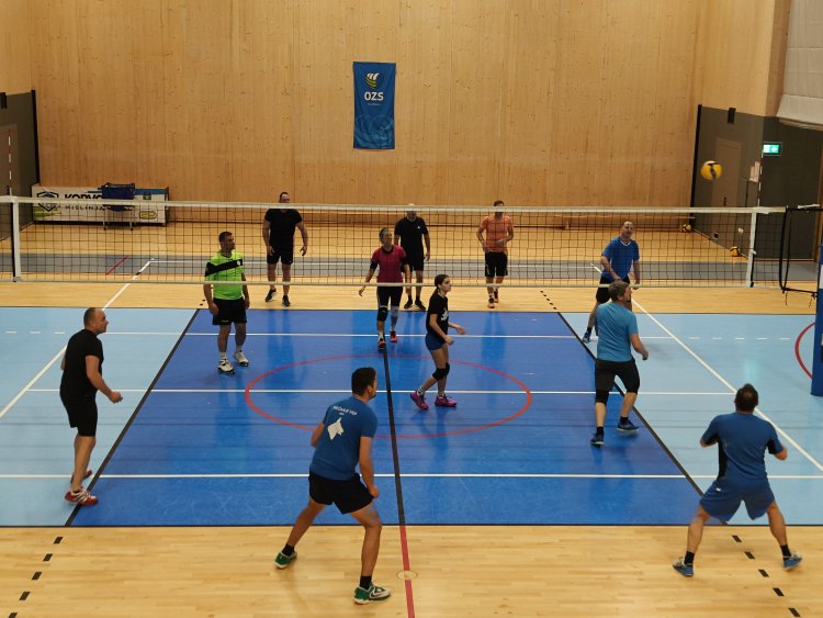 Tradicionalni turnir v dvoranski odbojki 2025