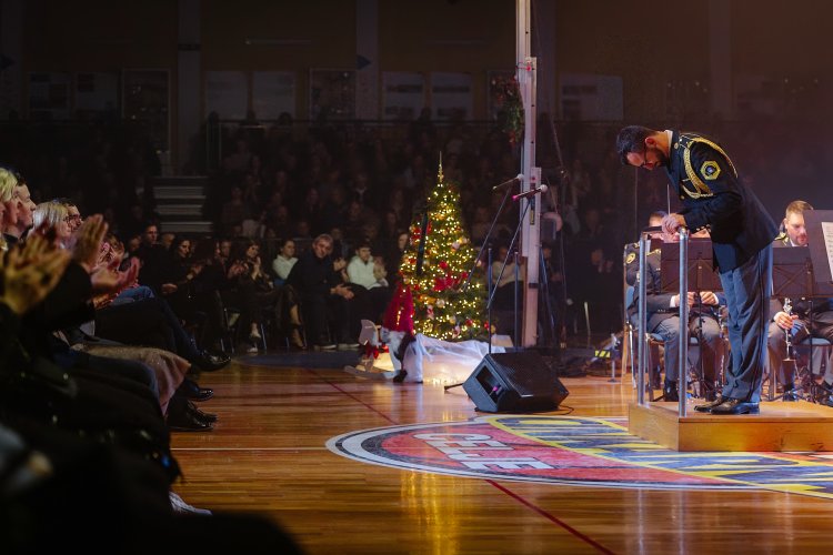 21. dobrodelni koncert Policijskega orkestra z gostjo Moniko Avsenik