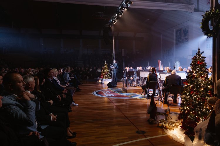 21. dobrodelni koncert Policijskega orkestra z gostjo Moniko Avsenik