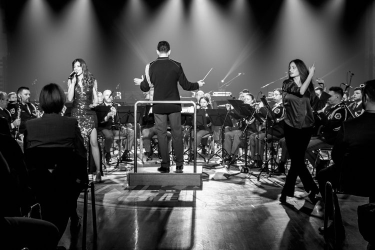 21. dobrodelni koncert Policijskega orkestra z gostjo Moniko Avsenik