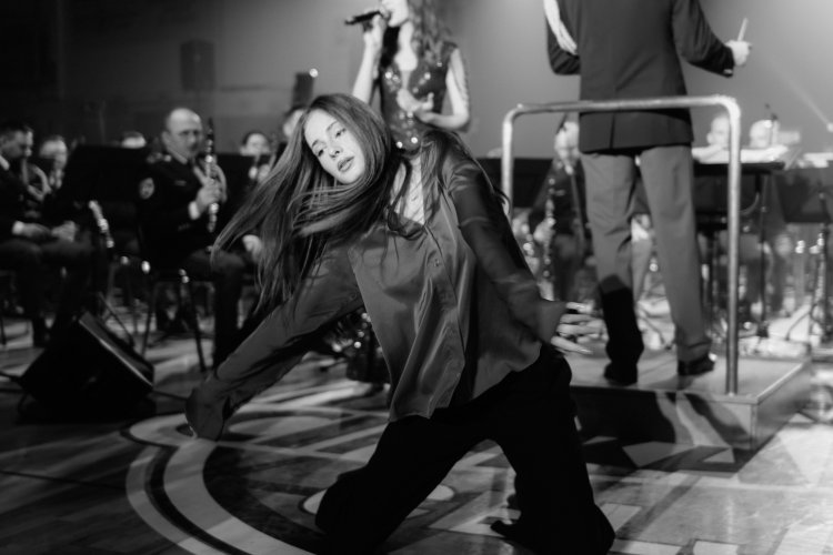 21. dobrodelni koncert Policijskega orkestra z gostjo Moniko Avsenik