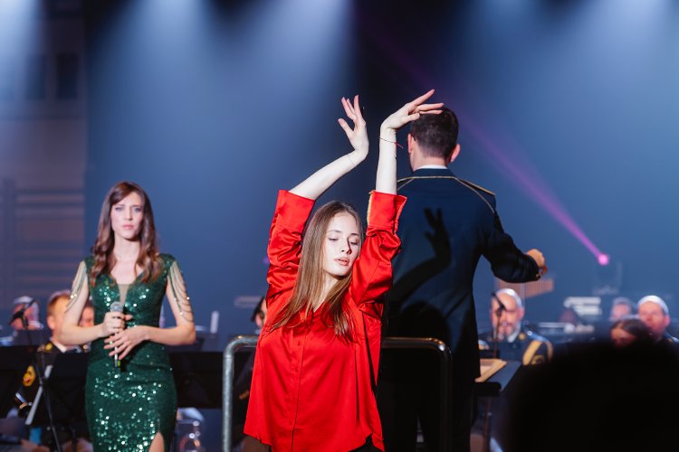 21. dobrodelni koncert Policijskega orkestra z gostjo Moniko Avsenik
