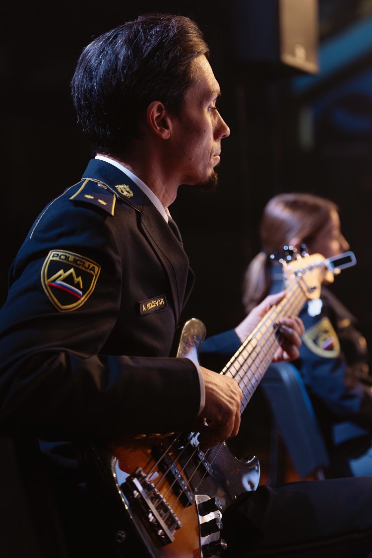 21. dobrodelni koncert Policijskega orkestra z gostjo Moniko Avsenik