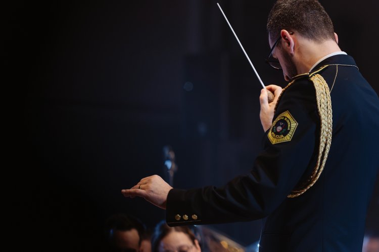21. dobrodelni koncert Policijskega orkestra z gostjo Moniko Avsenik