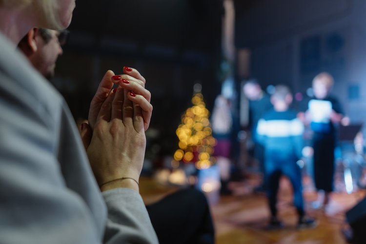 21. dobrodelni koncert Policijskega orkestra z gostjo Moniko Avsenik