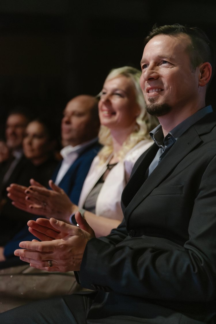 21. dobrodelni koncert Policijskega orkestra z gostjo Moniko Avsenik