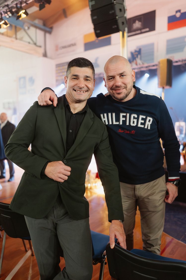 21. dobrodelni koncert Policijskega orkestra z gostjo Moniko Avsenik