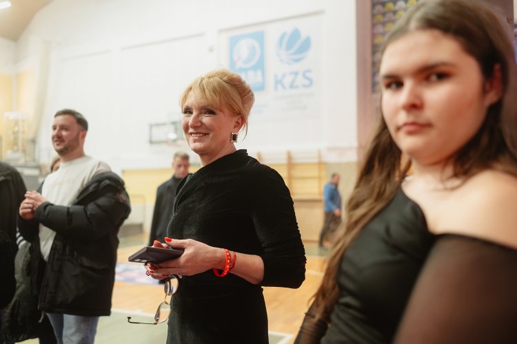 21. dobrodelni koncert Policijskega orkestra z gostjo Moniko Avsenik